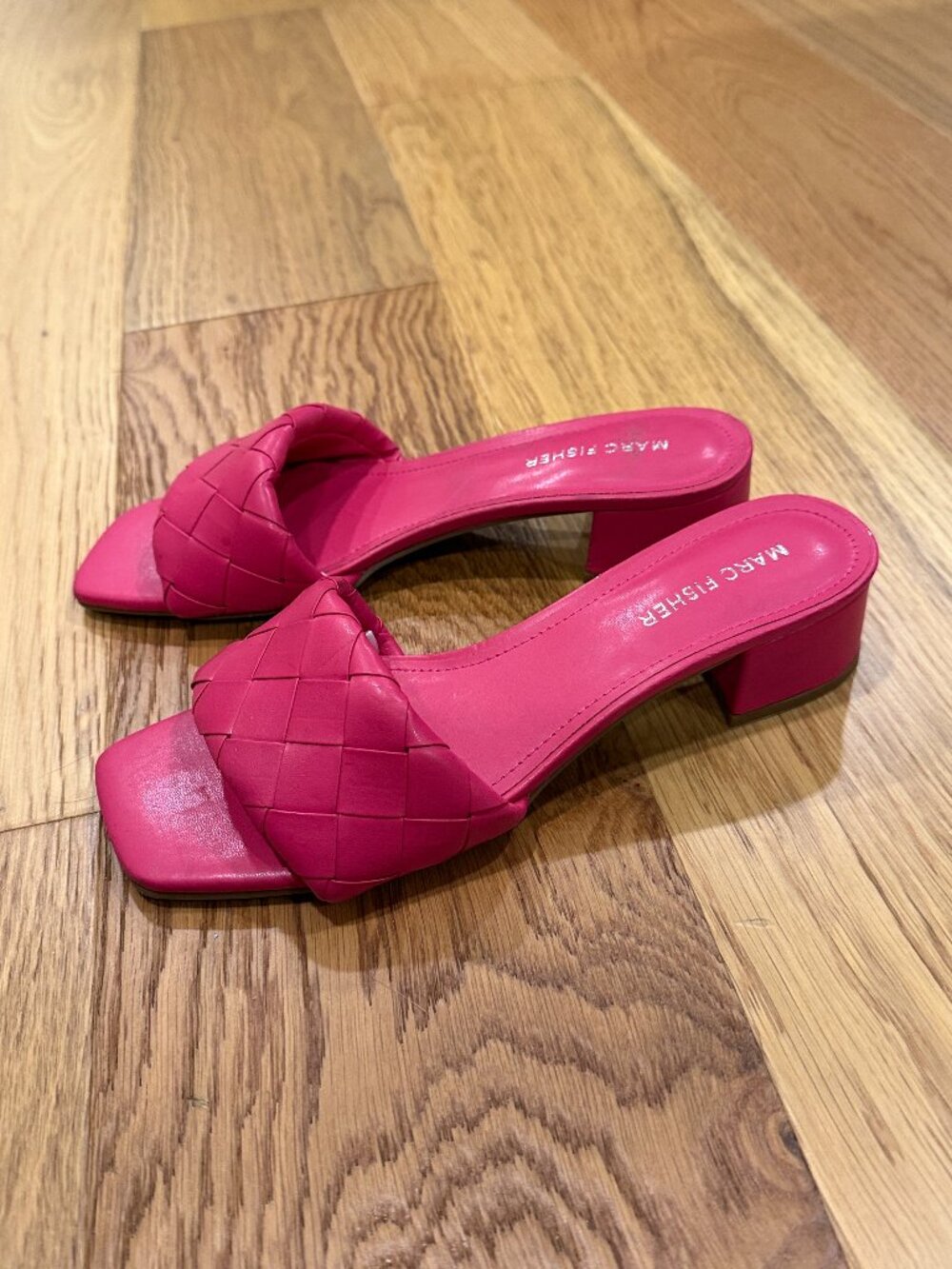 Marc Fisher Hot Pink Woven Slide Sandals Casper Square Toe Block Heel Size 7.5